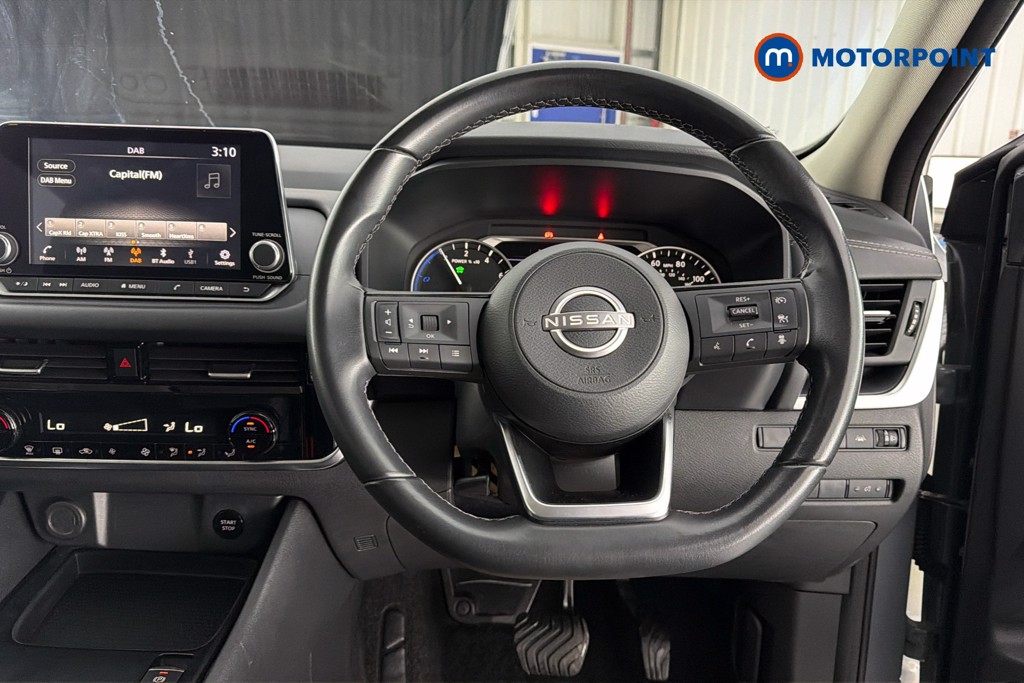 Nissan Qashqai Acenta Premium Automatic Petrol-Electric Hybrid SUV - Stock Number (1651102) - 2nd supplementary image