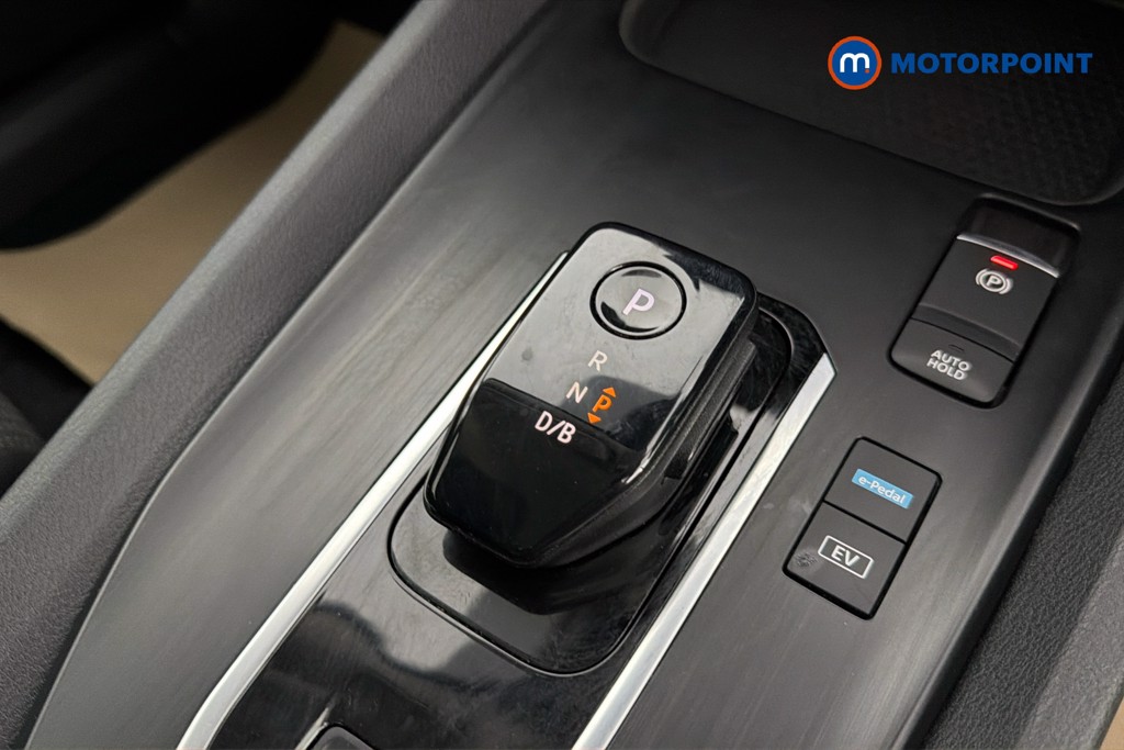 Nissan Qashqai Acenta Premium Automatic Petrol-Electric Hybrid SUV - Stock Number (1651102) - 15th supplementary image