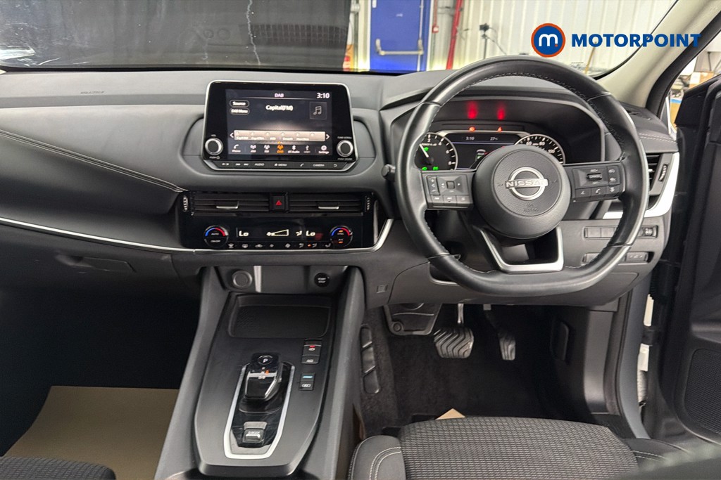 Nissan Qashqai Acenta Premium Automatic Petrol-Electric Hybrid SUV - Stock Number (1651102) - 1st supplementary image