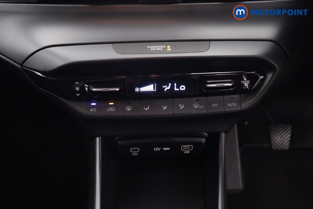 Hyundai I20 Premium Manual Petrol Hatchback - Stock Number (1651130) - 3rd supplementary image