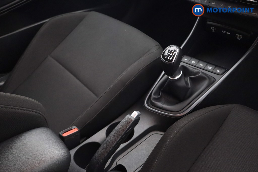 Hyundai I20 Premium Manual Petrol Hatchback - Stock Number (1651130) - 15th supplementary image