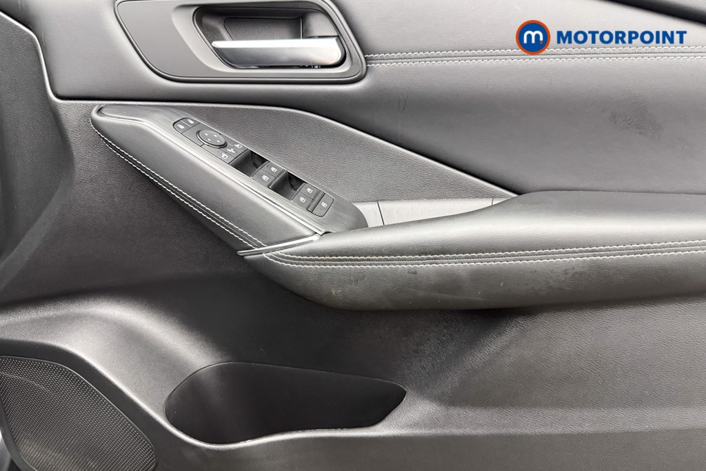 Nissan Qashqai N-Connecta Manual Petrol SUV - Stock Number (1651270) - 18th supplementary image