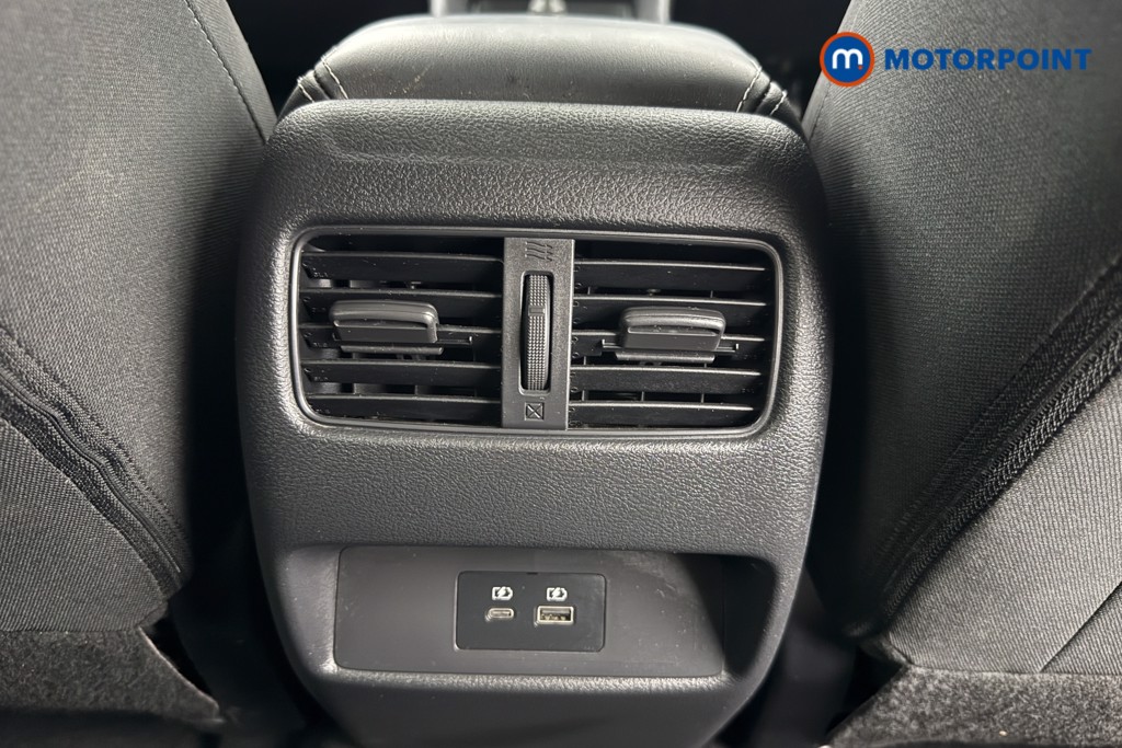 Nissan Qashqai N-Connecta Manual Petrol SUV - Stock Number (1651270) - 21st supplementary image