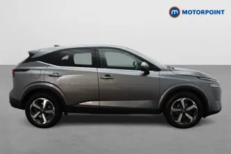 Nissan Qashqai N-Connecta Manual Petrol SUV - Stock Number (1651270) - Drivers side