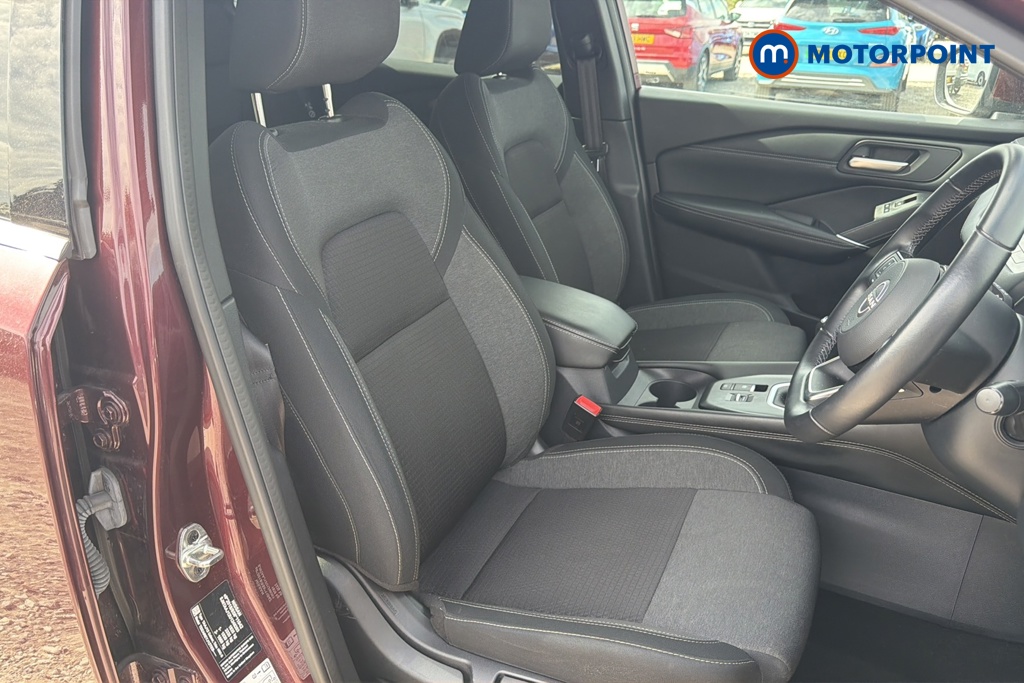 Nissan Qashqai N-Connecta Manual Petrol SUV - Stock Number (1651275) - 22nd supplementary image