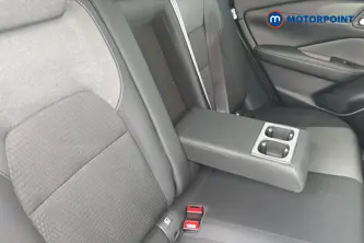 Nissan Qashqai N-Connecta Manual Petrol SUV - Stock Number (1651275) - 26th supplementary image