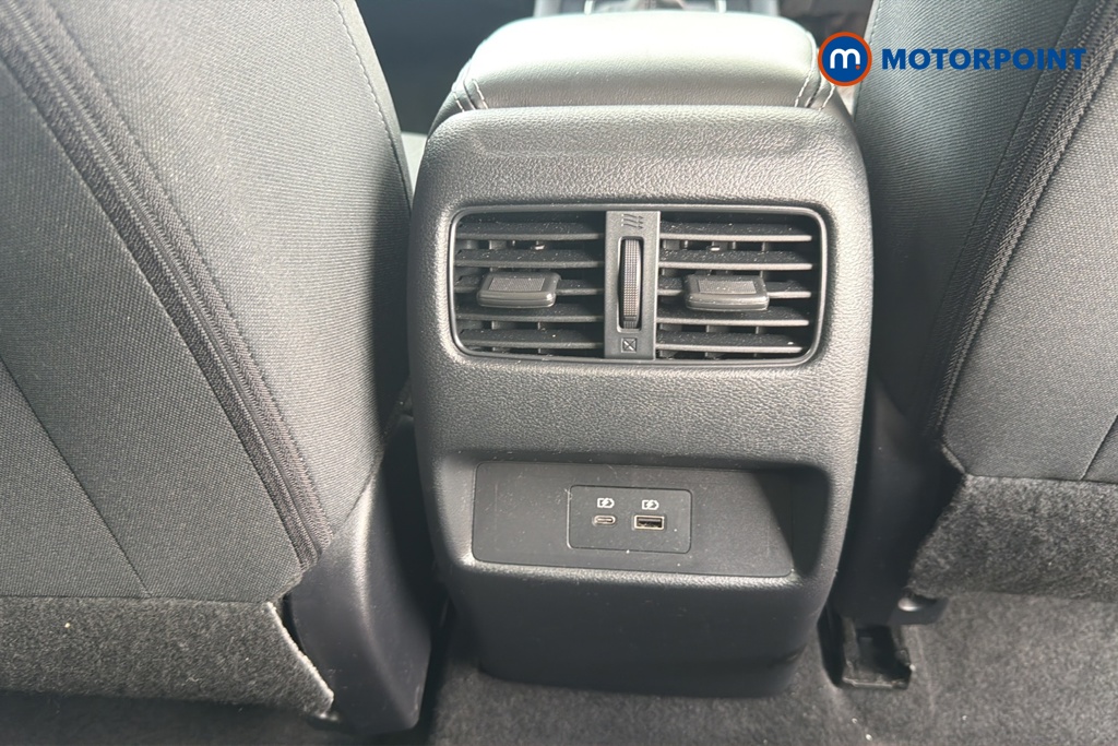 Nissan Qashqai N-Connecta Manual Petrol SUV - Stock Number (1651275) - 28th supplementary image