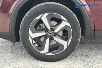 Nissan Qashqai N-Connecta Manual Petrol SUV - Stock Number (1651275) - 44th supplementary image