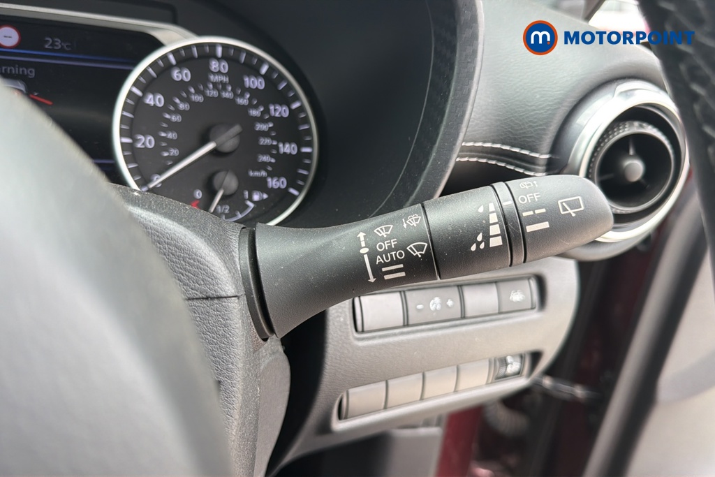 Nissan Juke N-Connecta Automatic Petrol-Electric Hybrid SUV - Stock Number (1651395) - 6th supplementary image
