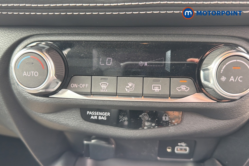 Nissan Juke N-Connecta Automatic Petrol-Electric Hybrid SUV - Stock Number (1651395) - 12th supplementary image
