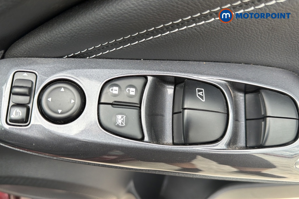 Nissan Juke N-Connecta Automatic Petrol-Electric Hybrid SUV - Stock Number (1651395) - 19th supplementary image