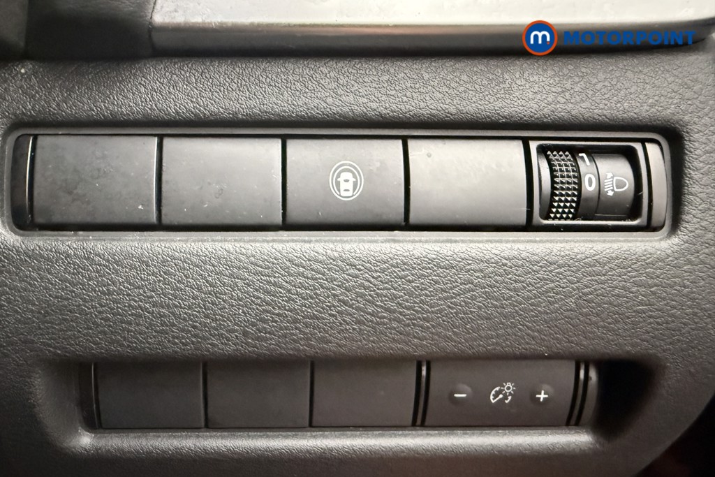 Nissan X-Trail N-Connecta Automatic Petrol-Electric Hybrid SUV - Stock Number (1651437) - 17th supplementary image