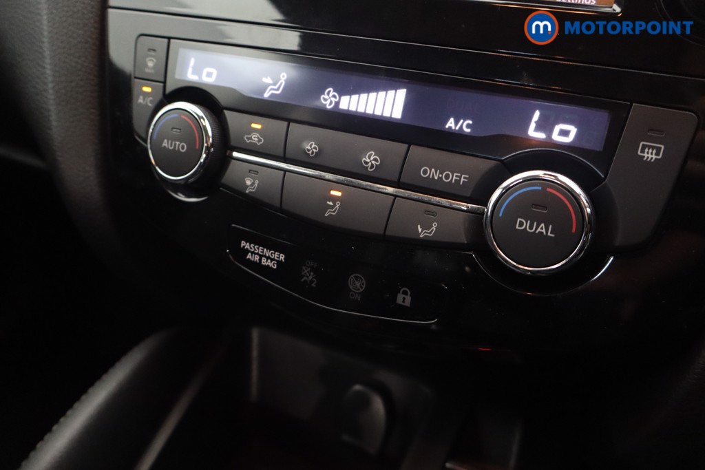Nissan Qashqai Acenta Premium Manual Petrol SUV - Stock Number (1651642) - 7th supplementary image