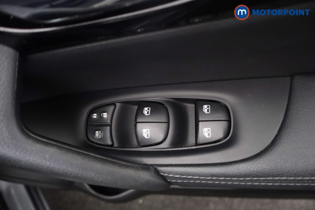 Nissan Qashqai Acenta Premium Manual Petrol SUV - Stock Number (1651642) - 10th supplementary image