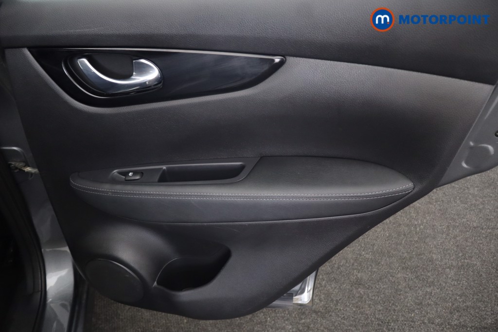 Nissan Qashqai Acenta Premium Manual Petrol SUV - Stock Number (1651642) - 15th supplementary image
