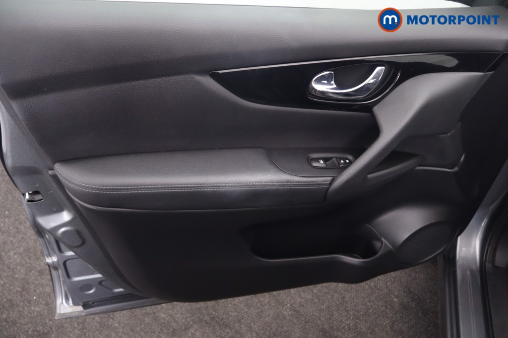 Nissan Qashqai Acenta Premium Manual Petrol SUV - Stock Number (1651642) - 17th supplementary image