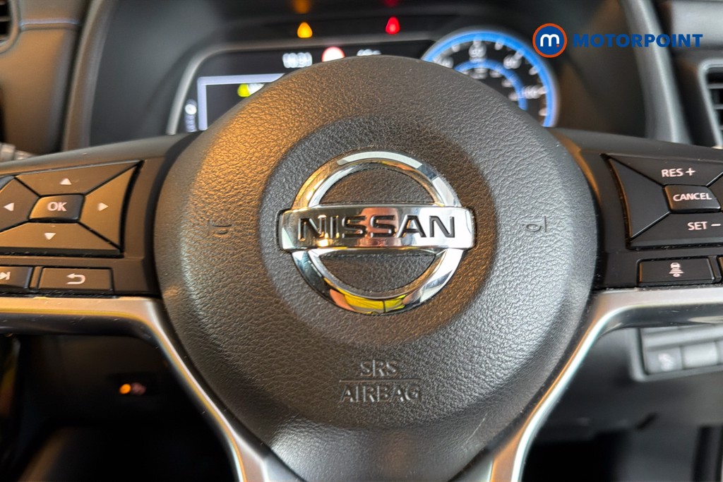 Nissan Leaf N-Connecta Automatic Electric Hatchback - Stock Number (1651657) - 5th supplementary image