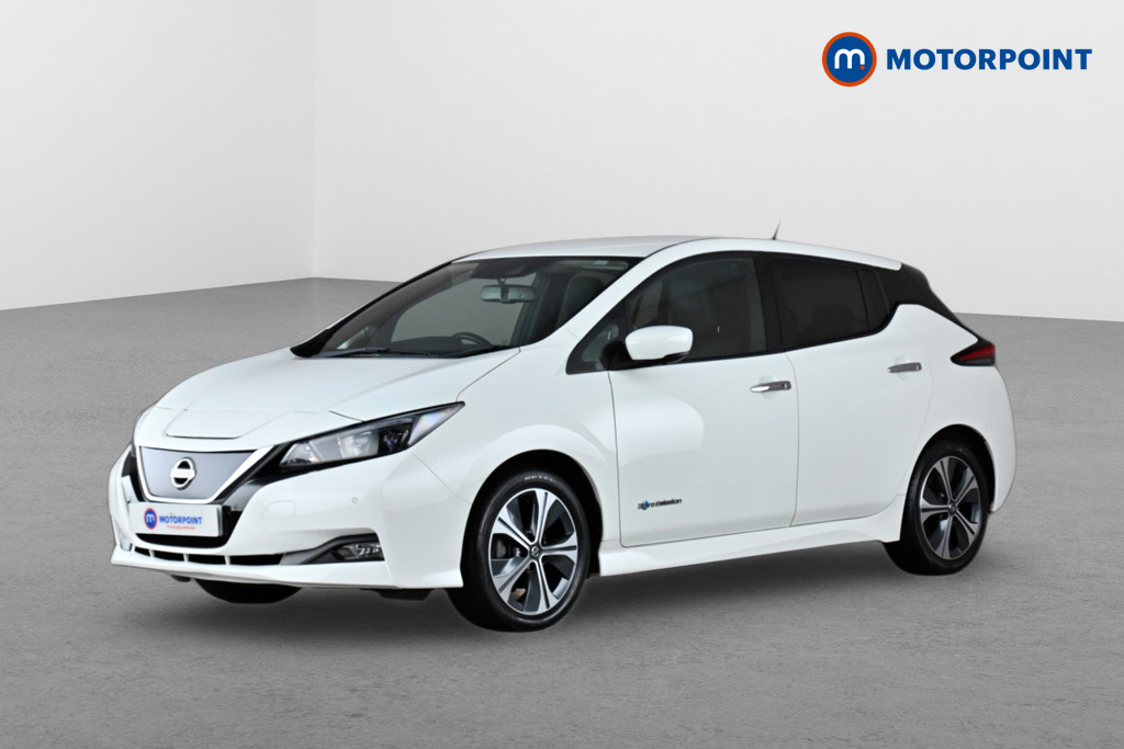 Nissan Leaf N-Connecta Automatic Electric Hatchback - Stock Number (1651657) - Passenger side front corner