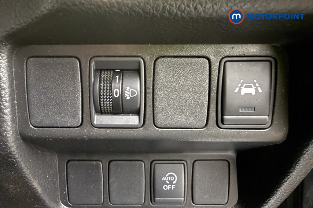 Nissan Qashqai Acenta Premium Manual Petrol SUV - Stock Number (1651693) - 17th supplementary image