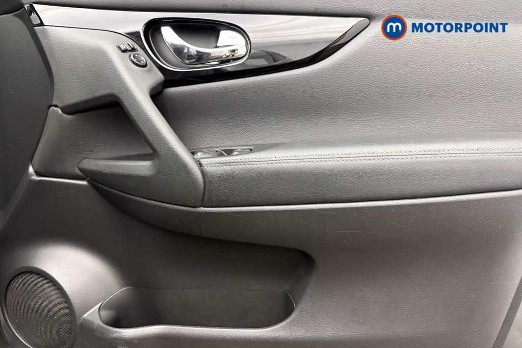 Nissan Qashqai Acenta Premium Manual Petrol SUV - Stock Number (1651693) - 18th supplementary image