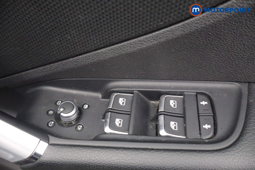 Audi Q2 S Line Manual Petrol SUV - Stock Number (1652074) - 12th supplementary image
