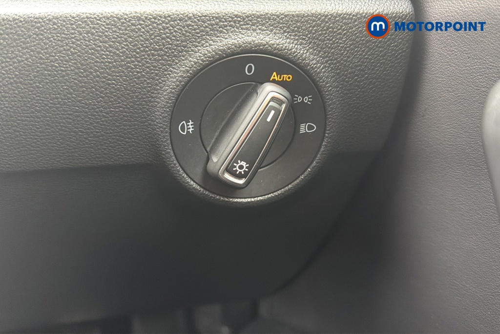 Volkswagen T-Roc R-Line Manual Petrol SUV - Stock Number (1652340) - 11th supplementary image