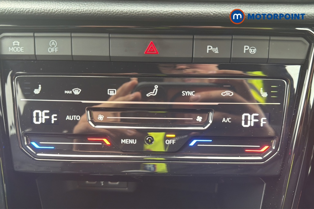 Volkswagen T-Roc R-Line Manual Petrol SUV - Stock Number (1652340) - 12th supplementary image