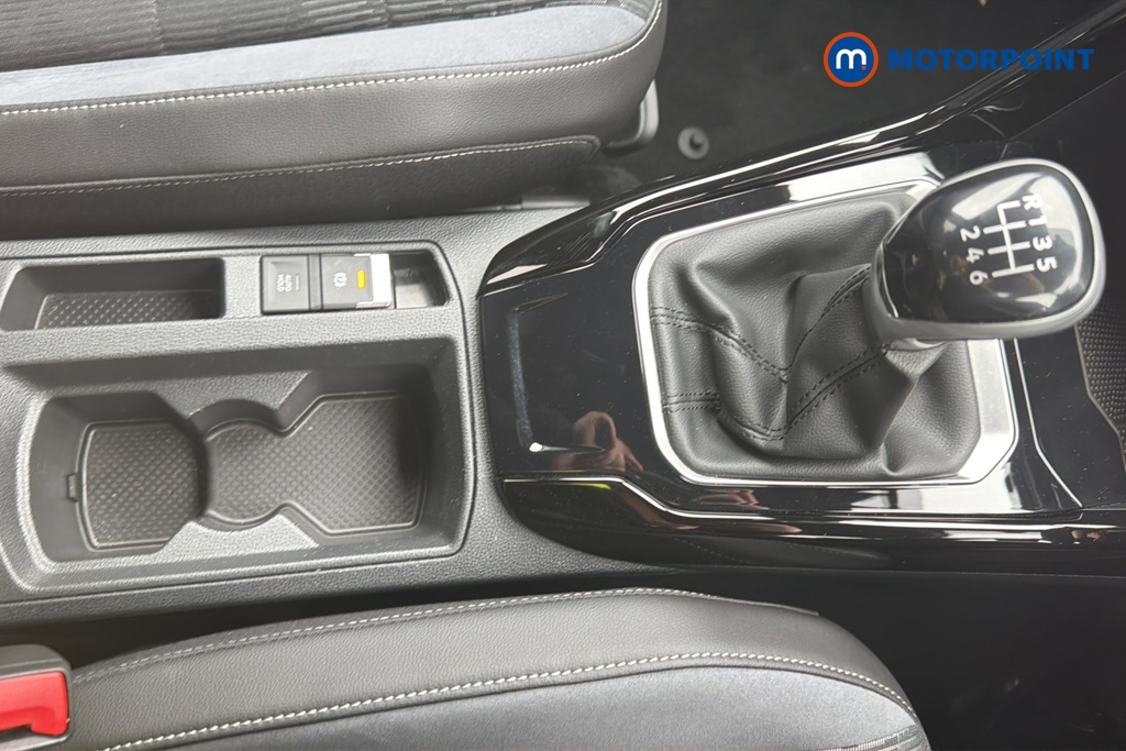 Volkswagen T-Roc R-Line Manual Petrol SUV - Stock Number (1652340) - 15th supplementary image