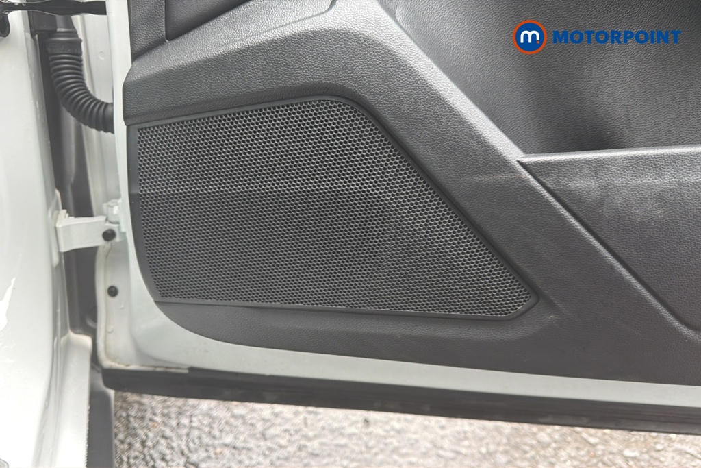 Volkswagen T-Roc R-Line Manual Petrol SUV - Stock Number (1652340) - 21st supplementary image