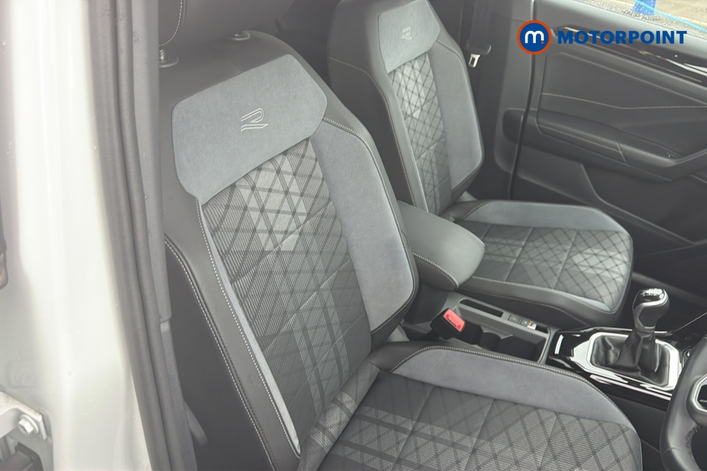 Volkswagen T-Roc R-Line Manual Petrol SUV - Stock Number (1652340) - 22nd supplementary image