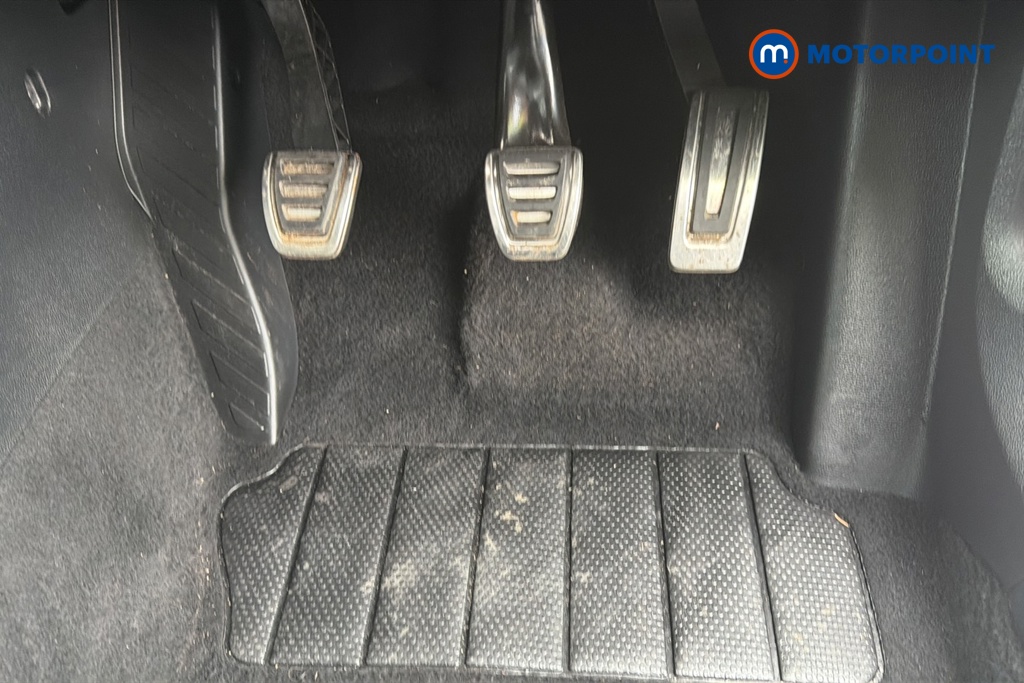 Volkswagen T-Roc R-Line Manual Petrol SUV - Stock Number (1652340) - 24th supplementary image