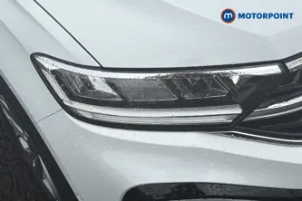 Volkswagen T-Roc R-Line Manual Petrol SUV - Stock Number (1652340) - 42nd supplementary image