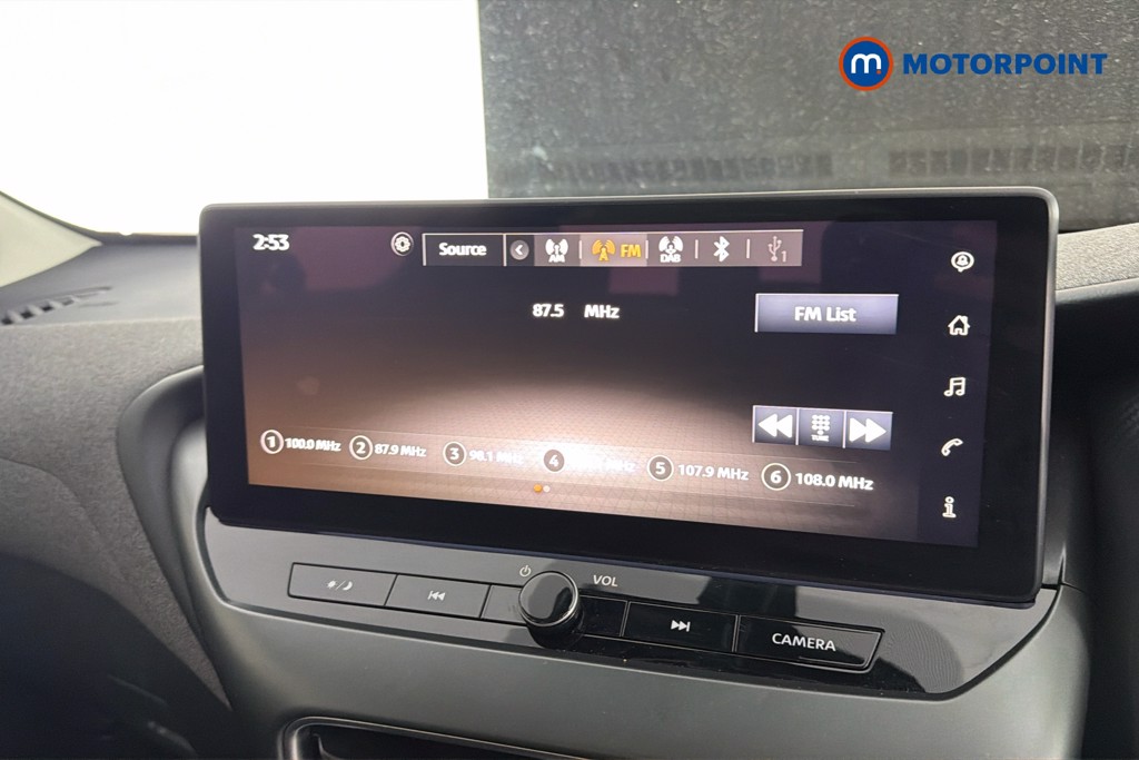 Nissan Juke Acenta Premium Manual Petrol SUV - Stock Number (1652439) - 9th supplementary image