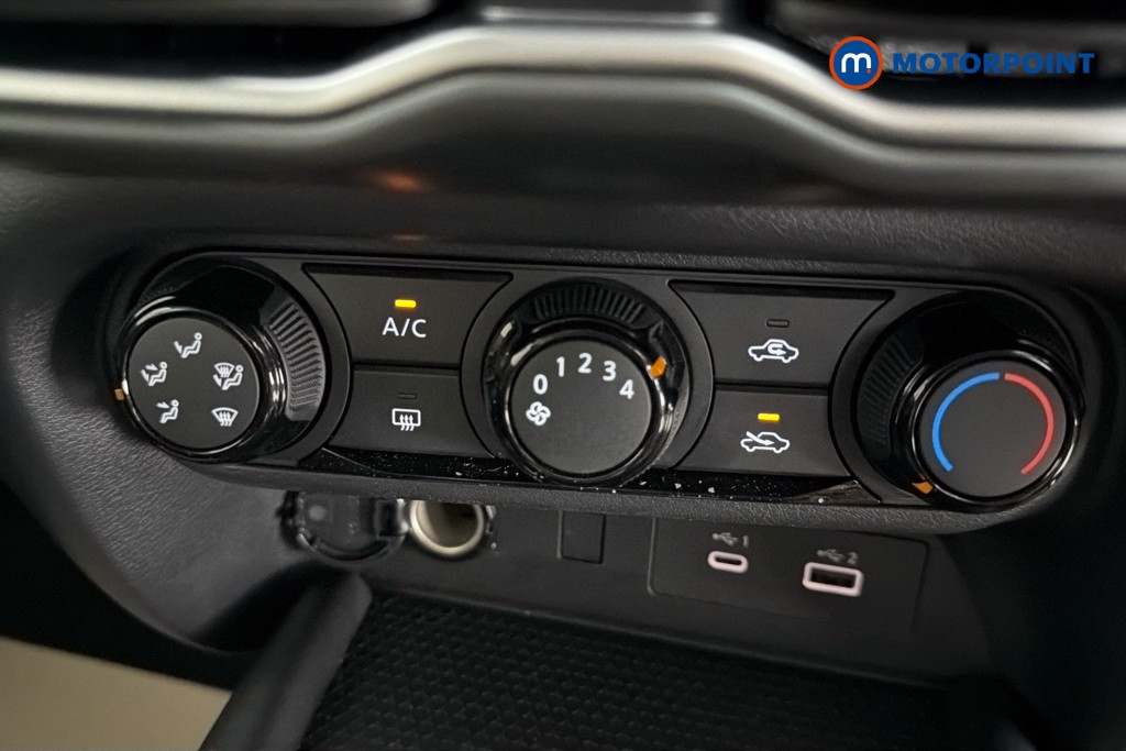 Nissan Juke Acenta Premium Manual Petrol SUV - Stock Number (1652439) - 12th supplementary image
