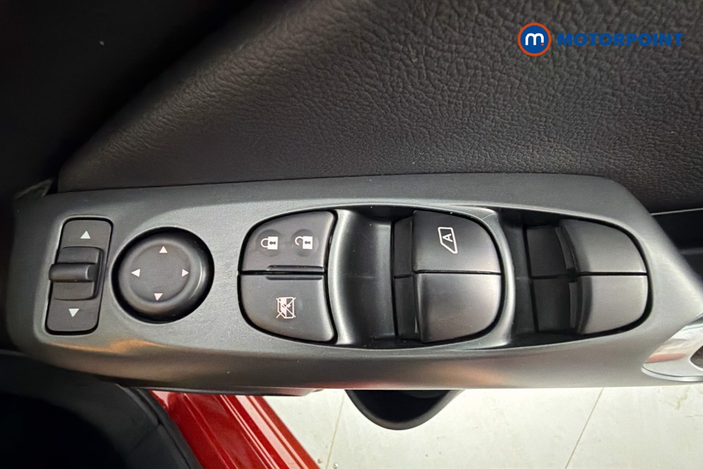 Nissan Juke Acenta Premium Manual Petrol SUV - Stock Number (1652439) - 20th supplementary image