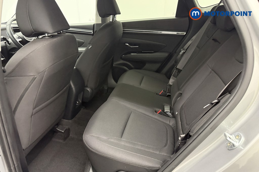 Hyundai Tucson Se Connect Manual Petrol SUV - Stock Number (1652457) - 4th supplementary image