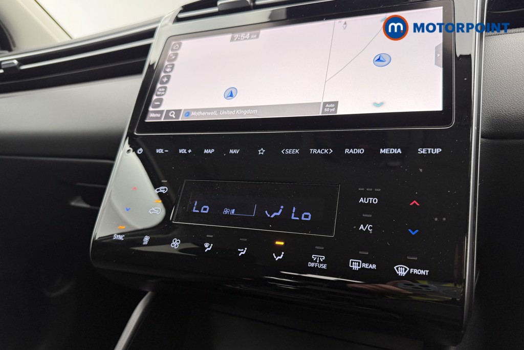 Hyundai Tucson Se Connect Manual Petrol SUV - Stock Number (1652457) - 13th supplementary image