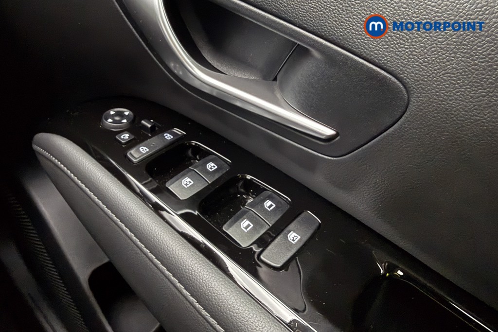 Hyundai Tucson Se Connect Manual Petrol SUV - Stock Number (1652457) - 16th supplementary image