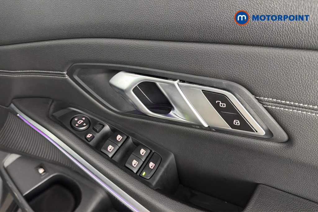 BMW 3 Series M Sport Automatic Petrol Plug-In Hybrid Saloon - Stock Number (1653102) - 42nd supplementary image