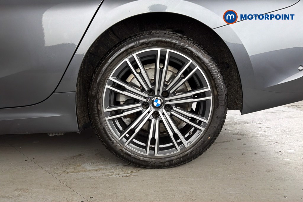 BMW 3 Series M Sport Automatic Petrol Plug-In Hybrid Saloon - Stock Number (1653102) - 48th supplementary image