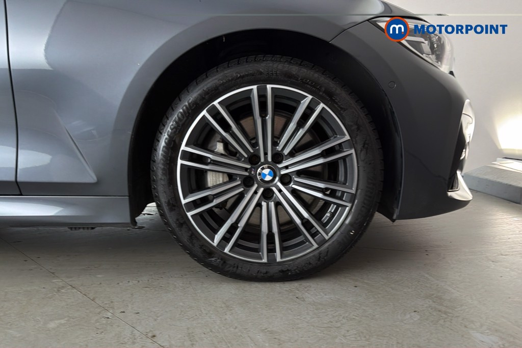 BMW 3 Series M Sport Automatic Petrol Plug-In Hybrid Saloon - Stock Number (1653102) - 50th supplementary image
