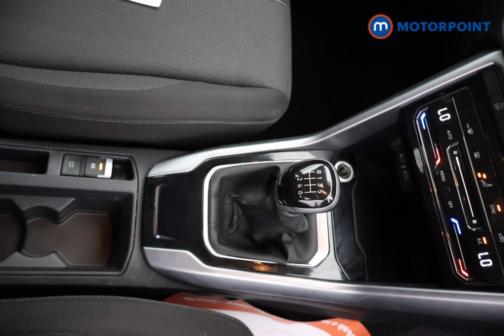 Volkswagen T-Roc Life Manual Petrol SUV - Stock Number (1653311) - 13th supplementary image
