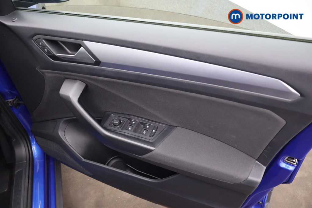 Volkswagen T-Roc Life Manual Petrol SUV - Stock Number (1653311) - 14th supplementary image