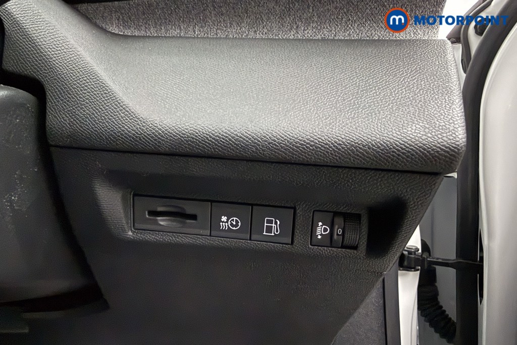 Peugeot 308 Allure Premium Automatic Petrol Plug-In Hybrid Hatchback - Stock Number (1653367) - 5th supplementary image