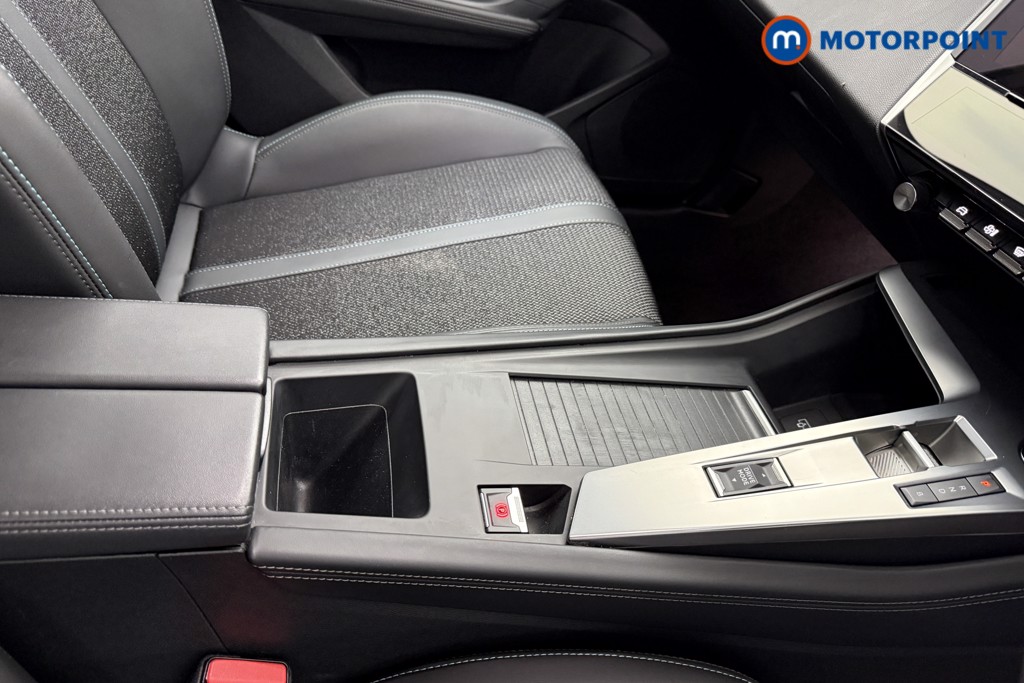Peugeot 308 Allure Premium Automatic Petrol Plug-In Hybrid Hatchback - Stock Number (1653367) - 13th supplementary image