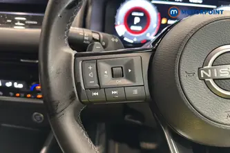 Nissan Qashqai N-Connecta Automatic Petrol SUV - Stock Number (1653562) - 4th supplementary image