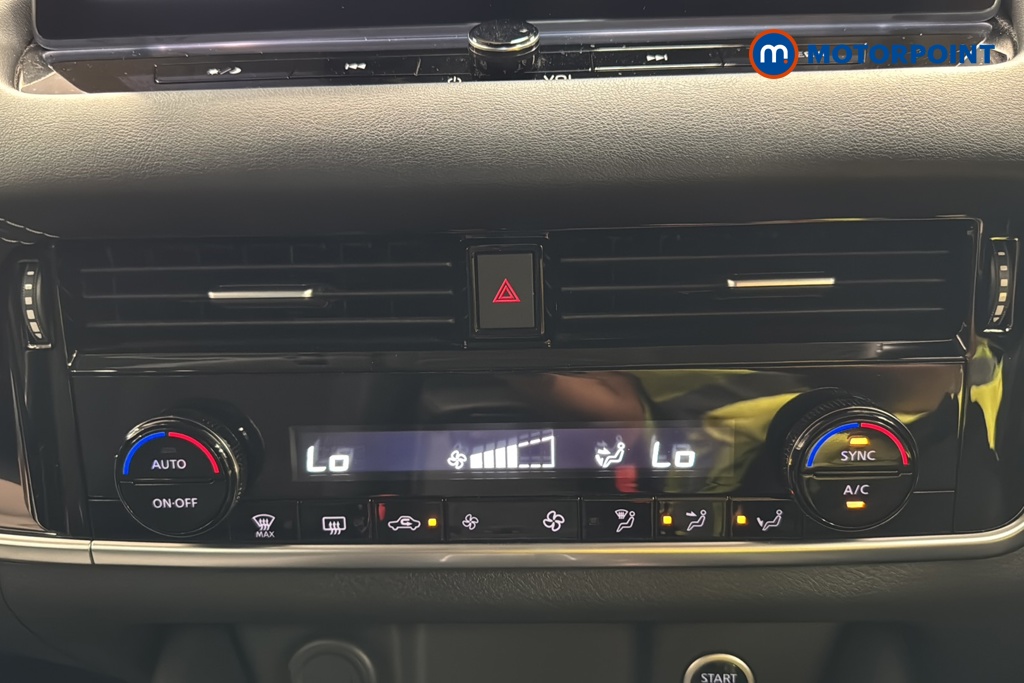 Nissan Qashqai N-Connecta Automatic Petrol SUV - Stock Number (1653562) - 12th supplementary image