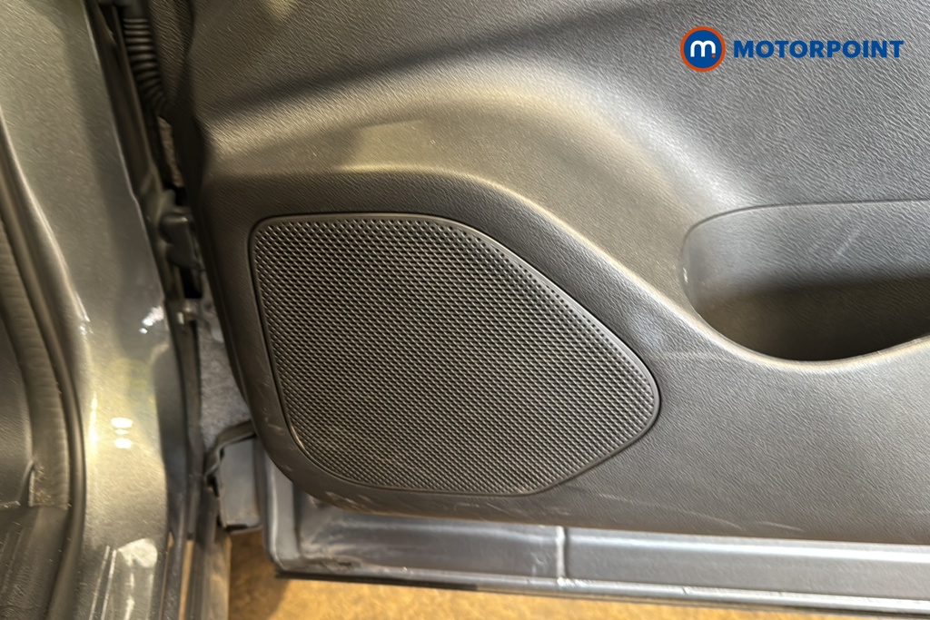 Nissan Qashqai N-Connecta Automatic Petrol SUV - Stock Number (1653562) - 21st supplementary image