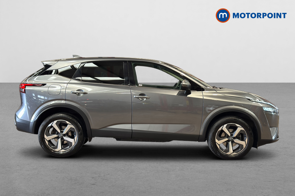 Nissan Qashqai N-Connecta Automatic Petrol SUV - Stock Number (1653562) - Passenger side