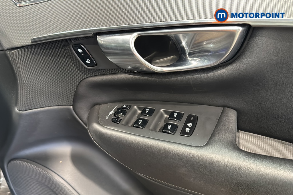 Volvo Xc90 Core Automatic Petrol SUV - Stock Number (1653803) - 19th supplementary image